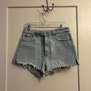 Abercrombie High Rise Mom Shorts in Light Wash